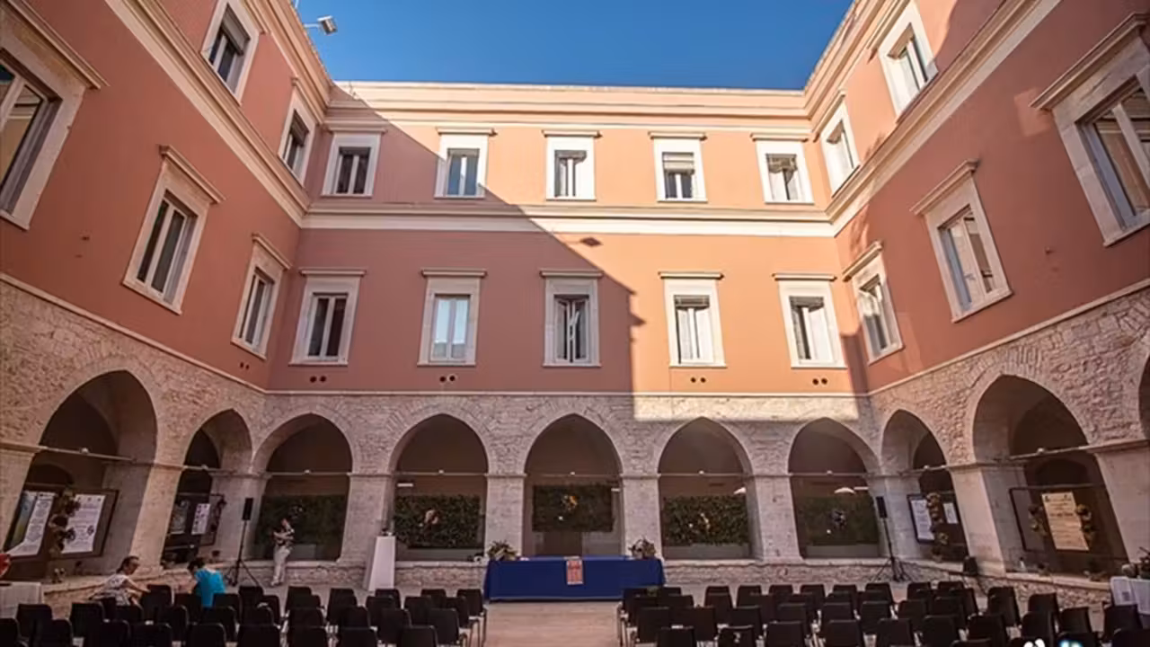 Da Palazzo di Città al Teatro comunale: ecco quanto costerà l’uso degli spazi pubblici nel 2026