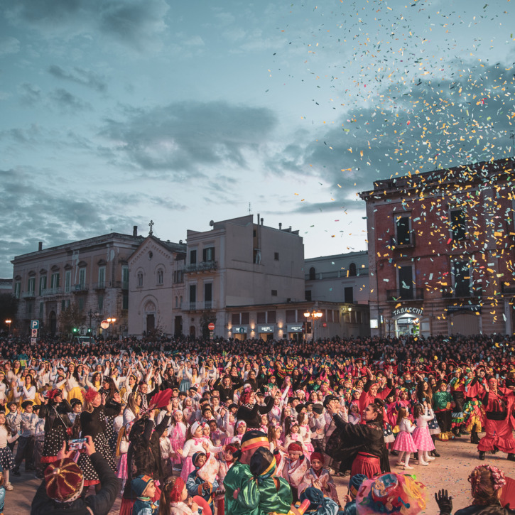 Carnevale Coratino, un’edizione da “kolossal”: il tema è il cinema. Ecco le date delle prime sfilate
